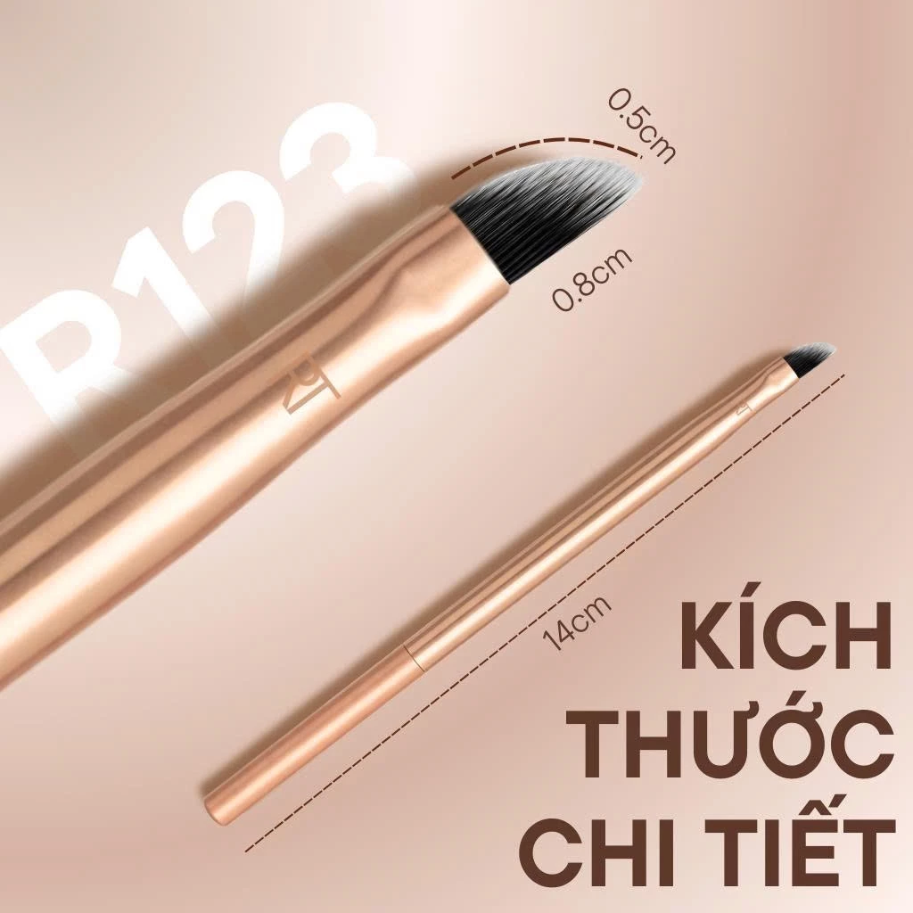  Cọ Môi Đầu Vát RT Real Techniques Angled Lip Brush R123